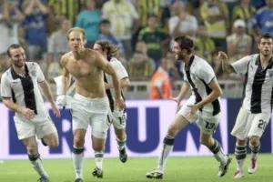 Βιεϊρίνια: «Τι παιχνίδι, τι γκολ... Ζλάταν μας λείπεις»