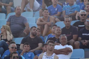 ΦΩΤΟΣ/Αρκετός κόσμος στη δυτική!