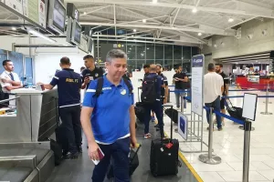 Check-in για Αζερμπαϊτζάν (φώτος)