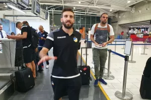 Check-in για Αζερμπαϊτζάν (φώτος)