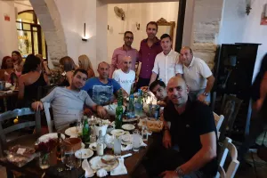 Μαζί με τους φίλους και συνεργάτες του...
