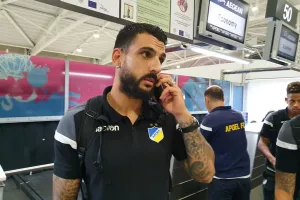 Check-in για Αζερμπαϊτζάν (φώτος)