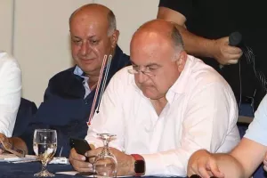 ΔΥΟ ενδεχόμενα! 