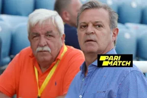 Περιμένοντας τη σέντρα