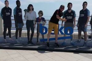 ΑΠΟΕΛ… στη μπουτίκ των Αζέρων (φώτος)