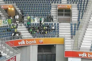 "Γιώργο ζεις για πάντα ΑΕΚΤΖΗΣ" στην "Ghelamco Arena" 