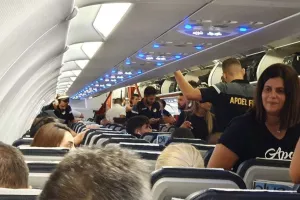Αναχώρησε το ΑΠΟΕΛ (φώτος)