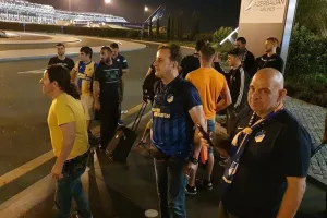 (ΒΙΝΤΕΟ/ΦΩΤΟΣ) RESPECT από τους ΑΠΟΕΛίστες σε παίκτες και Ντολ