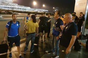 (ΒΙΝΤΕΟ/ΦΩΤΟΣ) RESPECT από τους ΑΠΟΕΛίστες σε παίκτες και Ντολ