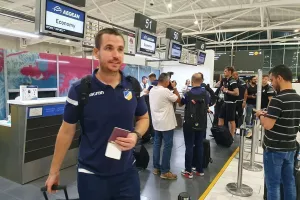 Check-in για Αζερμπαϊτζάν (φώτος)