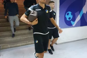 Στο γήπεδο η αποστολή του ΑΠΟΕΛ/ΦΩΤΟΣ