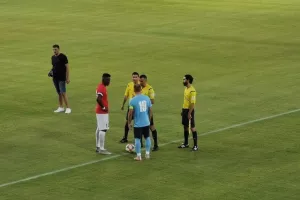 Ρόλαρε... η Νέα Σαλαμίνα με ΚΙΝΓΚ-ΚΟΡΕΙΑ