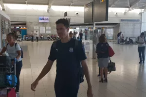 ΠΕΤΑΞΕ για Ολλανδία ο Απόλλωνας/ ΕΜΕΙΝΕ Κύπρο ο Καρ (Φώτος)
