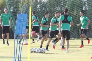 (ΦΩΤΟΣ) Με Παπασταύρου η προπόνηση