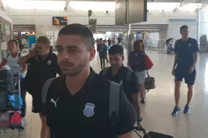 ΠΕΤΑΞΕ για Ολλανδία ο Απόλλωνας/ ΕΜΕΙΝΕ Κύπρο ο Καρ (Φώτος)