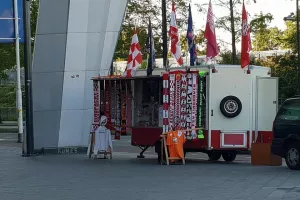 Πάλεψε αλλά τον "σκότωσε" σε 15 λεπτά... (φώτος)