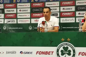 ΠΟΥΡΣΑ: "Δύο-τρεις ποδοσφαιριστές της Ομόνοιας είναι όλο το μπάτζετ της Σαλαμίνας"