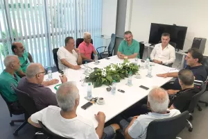 ΕΠΙΤΙΜΟ μέλος ο Παπασταύρου/ΔΗΛΩΣΗ