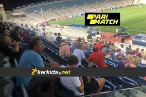 ΑΓΙΑΞ/Προπόνηση με… κόσμο (φώτος)