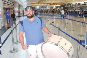 ΜΕΣΑ και το τύμπανο!