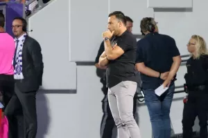 ΚΑΤΤΟΣ/Μαρκ Φαν Μπόμελ;