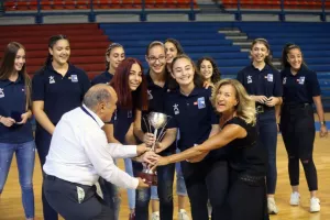 Ο Πρόεδρος του ΚΟΑ έκανε τις απονομές στις Εθνικές μας