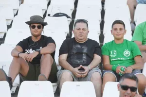 Στο... ΜΗΔΕΝ το φιλικό (φώτος)