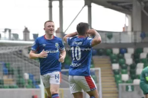 ΠΡΕΜΙΕΡΑ με νίκη για Linfield