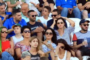 ΦΩΤΟΣ/Αρκετός κόσμος στη δυτική!