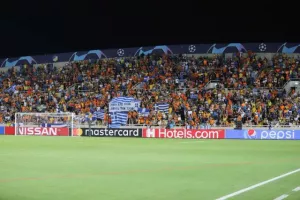ΦΟΒΕΡΗ εμφάνιση, "Χ" και πάει Ολλανδία για το... θαύμα! (φώτος)