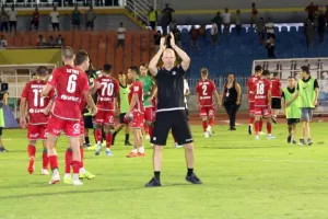 (ΦΩΤΟΣ) Κίνηση προς τον κόσμο 