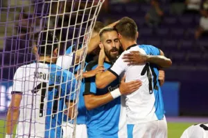 "Αέρας" ο ΑΠΟΛΛΩΝΑΣ στη Βιέννη! (Φώτος)