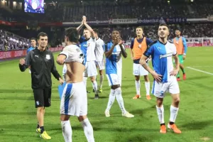 Μετά το τέλος/ Έκσταση, ξέσπασμα και... φανέλες (βίντεο)