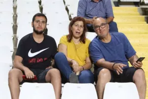 ΦΟΒΕΡΗ εμφάνιση, "Χ" και πάει Ολλανδία για το... θαύμα! (φώτος)