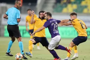 ΠΑΛΕΨΕ αλλά... ΑΠΟΚΛΕΙΣΜΟΣ από τα 11 βήματα (Φώτος)