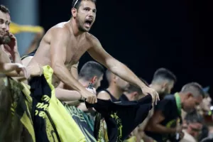 ΠΑΛΕΨΕ αλλά... ΑΠΟΚΛΕΙΣΜΟΣ από τα 11 βήματα (Φώτος)