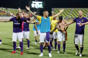 ΠΑΛΕΨΕ αλλά... ΑΠΟΚΛΕΙΣΜΟΣ από τα 11 βήματα (Φώτος)