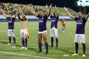 ΠΑΛΕΨΕ αλλά... ΑΠΟΚΛΕΙΣΜΟΣ από τα 11 βήματα (Φώτος)