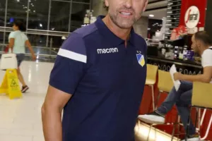 Check-in για Αζερμπαϊτζάν (φώτος)