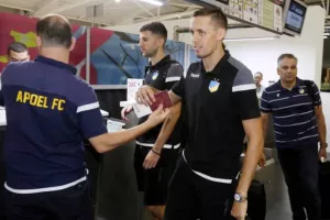 Check-in για Αζερμπαϊτζάν (φώτος)