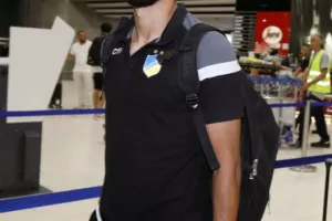 Check-in για Αζερμπαϊτζάν (φώτος)