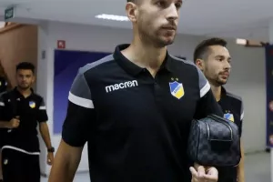Στο γήπεδο η αποστολή του ΑΠΟΕΛ/ΦΩΤΟΣ