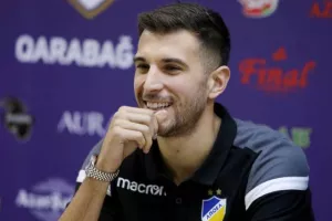 ΔΗΛΩΣΕΙΣ ΝΤΟΛ: "Οι παίκτες μου το θέλουν, μπορούμε να τα καταφέρουμε"