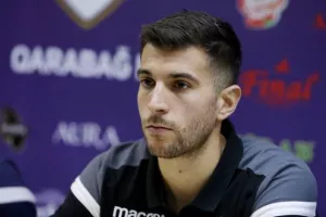 ΔΗΛΩΣΕΙΣ ΝΤΟΛ: "Οι παίκτες μου το θέλουν, μπορούμε να τα καταφέρουμε"