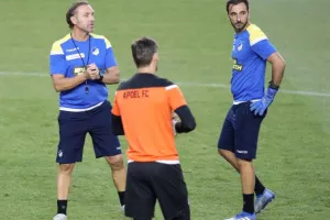 (ΦΩΤΟΣ) ΕΤΟΙΜΟ το ΑΠΟΕΛ - Ολοκληρώθηκε η προπόνηση 