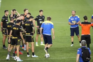 (ΦΩΤΟΣ) ΕΤΟΙΜΟ το ΑΠΟΕΛ - Ολοκληρώθηκε η προπόνηση 