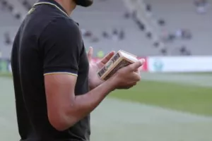 ΘΡΥΛΙΚΗ πρόκριση και ξανά ΟΜΙΛΟΥΣ!! (φώτος)