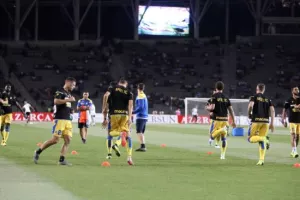 ΘΡΥΛΙΚΗ πρόκριση και ξανά ΟΜΙΛΟΥΣ!! (φώτος)