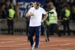 ΘΡΥΛΙΚΗ πρόκριση και ξανά ΟΜΙΛΟΥΣ!! (φώτος)