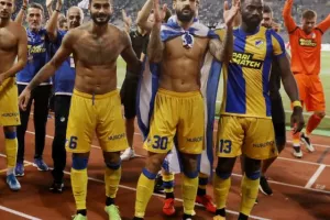 ΘΡΥΛΙΚΗ πρόκριση και ξανά ΟΜΙΛΟΥΣ!! (φώτος)